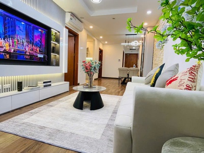 Chính chủ cần chuyển nhượng căn hộ s4 goldmark city tầng 30 diện tích 83m2 hỗ trợ vay bạnk 1