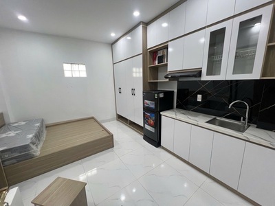 Ccmn hiếm - mặt ngõ thông, gần ô tô - 9 phòng khép kín - thang máy - khu vực đông dân cư - full 2