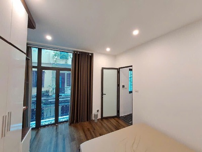 Biệt thự ngã tư sở 32 mét, 4 tầng, 3 phòng ngủ, nhà mới cứng, sổ đỏ chính chủ. ngõ nông rộng rãi, 3