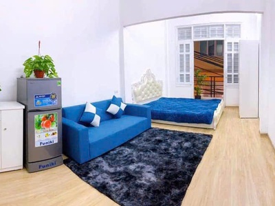 Chỉ bán cho bác nào thích nhà ngõ nông thông tứ tung -kim mã ba đình 42m2 x 5 tầng lô góc - 0