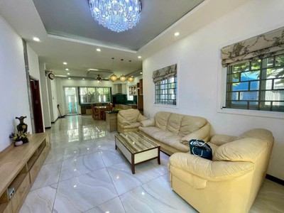 Bán biệt thự lô góc, mega village khang điền, 148m2, 3 tầng, 5 phòng ngủ, nội thất đẹp, giá 13 tỷ 3