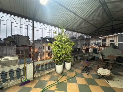 Chính chủ cho thuê nhà đẹp   kinh doanh ngay tại mặt đường giải phóng, giáp bát 0