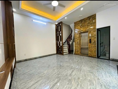 Gấp gấp  quan nhân thanh xuân,ngõ nông,1 bước ra phố,thang máy,33m2 x 6t. 0