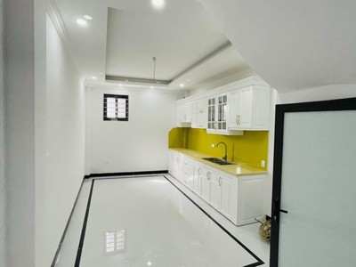 Nhỉnh 4 tỷ có ngay nhà mới cạnh nhổn, ô tô đô công 2