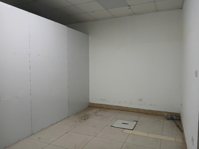 Cc cho thuê mặt bằng tầng 1 làm kho tại tòa nhà mặt phố vũ tông phan - tx, dt 12m2, giá 2.5 tr 1