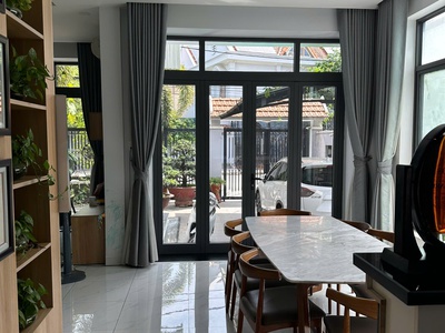 Bán căn biệt thự kdc bửu long siêu sang, 230m2, full nội thất chỉ 13 tỷ 2