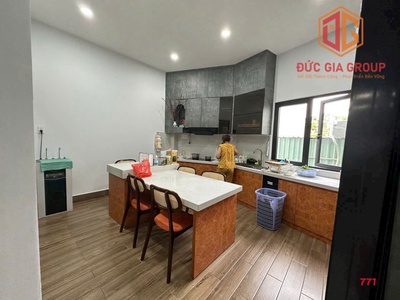 Cho thuê nhà lầu đẹp full nội thất, sân oto, gần chợ biên hoà chỉ 15tr/tháng 2