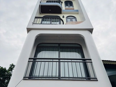 Siêu phẩm 5 tầng thạch bàn - mặt tiền đỉnh cao - cạnh aeon,  chợ, trường - đầy đủ nội thất 0