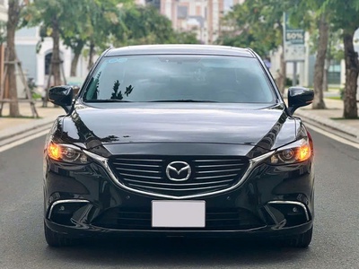 Bán xe Mazda 6 Luxury 2.0AT 2020, số tự động, màu đen. 0