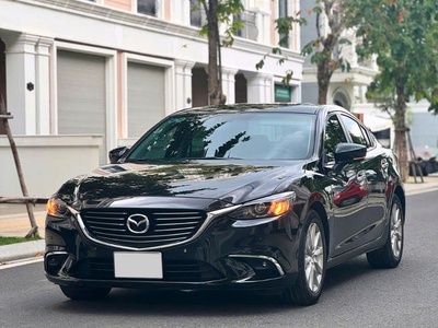 Bán xe Mazda 6 Luxury 2.0AT 2020, số tự động, màu đen. 3