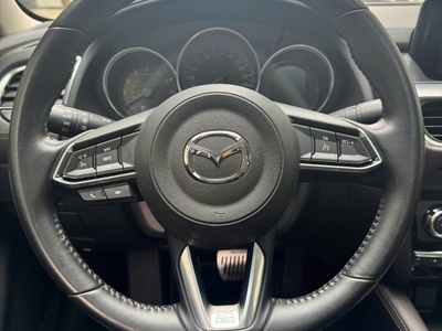 Bán xe Mazda 6 Luxury 2.0AT 2020, số tự động, màu đen. 13