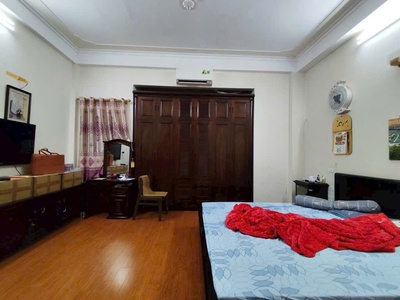 Nhà đẹp - ô tô vào nhà - mặt tiền 5.2m, 120m2 x 4 tầng, đường kim giang quận hoàng mai - giá chỉ 3