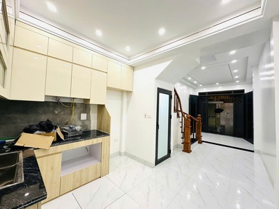 Nhà mới đón khách- Trung tâm Hà Đông- 40m2- Ô tô đỗ gần- 2 mặt thoáng 4