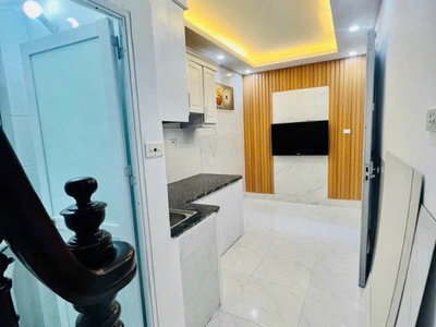 Bán Nhà riêng Kim Mã quận Ba Đình 22m x 5.5T giá 4.35 tỷ, lô góc, nhà đẹp, về ở ngay 0