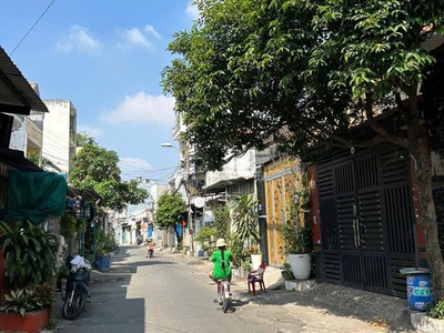 Bán nhà 9x38 mặt tiền trung mỹ tây 12, giáp gò vấp, tặng nhà xưởng 1