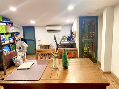 Bán gấp nhà MT Hoàng Văn Thụ, P.4, Q.Tân Bình. 4