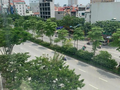 Nhà mặt phố võ chí công 65m   5 tầng thang máy   mặt tiền siêu rộng   vỉa hè kinh doanh   15 phút 0