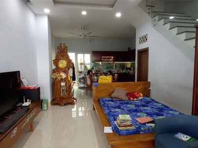 Nhà phố melosa khang điền, dt 85m2, 3 tầng, 4 phòng ngủ, giá nhỉnh 8 tỷ, tl giá tốt cho khách thiện 2
