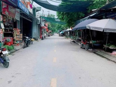 Cần bán gấp 64m2 đất mặt đường Khúc Thừa Dụ kinh doanh tốt chỉ 3,5 tỷ 3