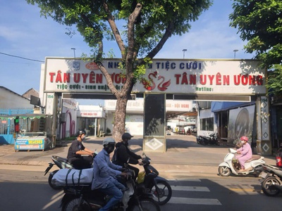 Chính chủ cho thuê nhà mặt tiền ngang 50m nguyễn văn quá, q12 0