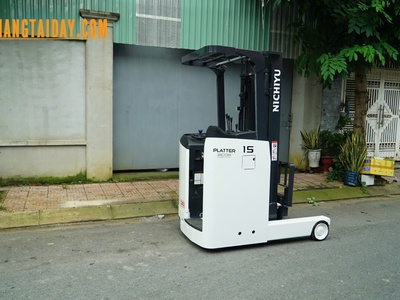 Xe nâng điện đứng giá mềm chất lượng 1