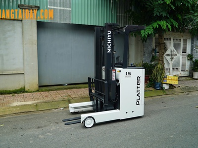 Xe nâng điện đứng giá mềm chất lượng 5
