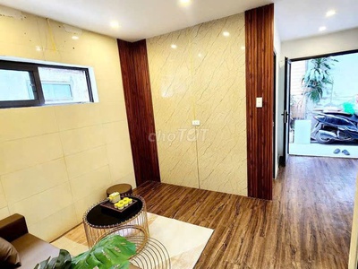 Cần bán nhà Tập thể tầng 1 Phố 8 - 3 quận Hai Bà Trưng 33m, 2 ngủ giá 2.1 tỷ, về ở ngay 2
