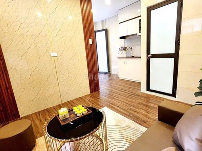 Cần bán nhà Tập thể tầng 1 Phố 8 - 3 quận Hai Bà Trưng 33m, 2 ngủ giá 2.1 tỷ, về ở ngay 4