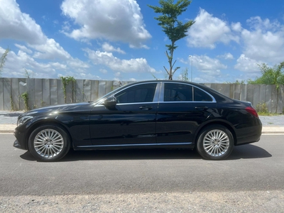 Bán xe Mercedes C250 2016 Exclusive, màu đen. 2