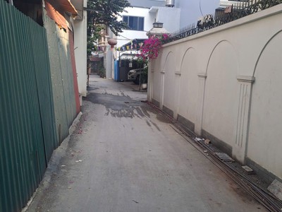 Bán đất đức diễn, bắc từ liêm 60m, c4, mt 5.5m, ô tô đỗ cửa, ở hay xây ccmn rất đẹp, nhỉnh 8 tỷ. 2