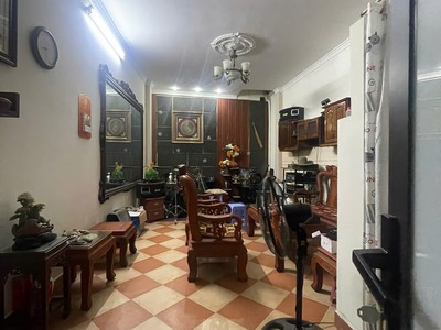 Bán nhà mặt phố đại la, 84m2, mặt tiền 4m, nhỉnh 36 tỷ, vỉa hè rộng, ô tô 2 chiều, kinh doanh đỉnh 0