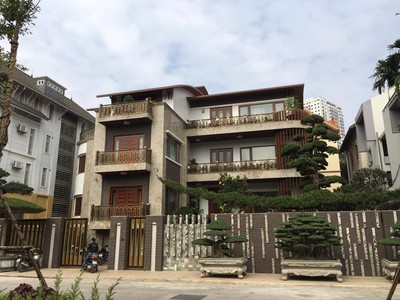 Bán biệt thự vị trí đẹp nhất bán đảo linh đàm view hồ, diện tích 254m2, mặt tiền 13m, giá chỉ 70 tỷ 1