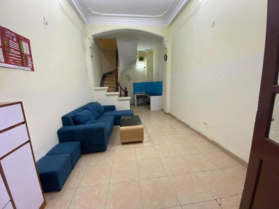 Cho thuê ở 5 người nhà ngõ trại cá  gần chợ đồng tâm  4 tầng x 30m2, 2 ngủ, 9 triệu 2