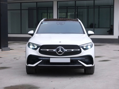 Cần bán xe Mercerdes- Been GlC 300 SX2023 0