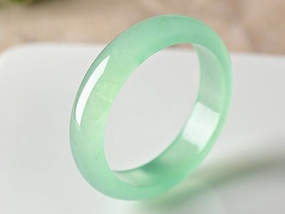 Tất tần tật về vòng tay ngọc: Ý nghĩa, phong cách và cách chọn lựa 0