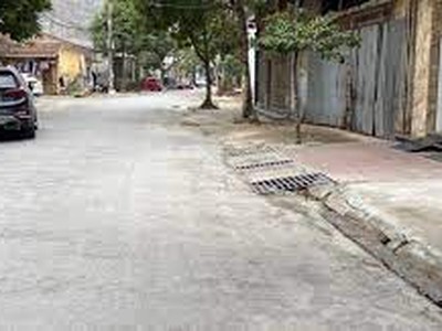 Bán 169m2 đất nguyễn xuân khoát tây hồ, mặ tiền 8m ôtô dừng đỗ thoải mái 2