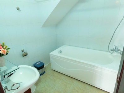 Do cần bán gấp nên chính chủ có deal sale sốc  biệt thự song lập cao cấp, toạ lạc trên đường yết 3