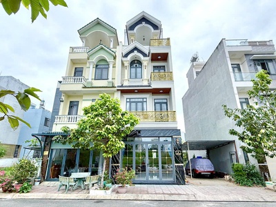 Nhà mặt tiền QL1K TP Dĩ An 1 trệt 3 lầu sổ hoàn công 0