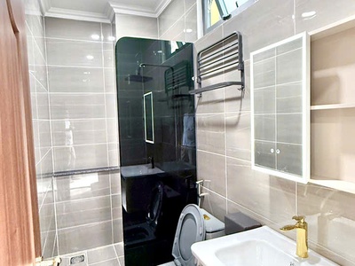 Nhà mặt tiền QL1K TP Dĩ An 1 trệt 3 lầu sổ hoàn công 9