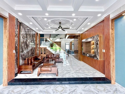 Nhà mặt tiền QL1K TP Dĩ An 1 trệt 3 lầu sổ hoàn công 3