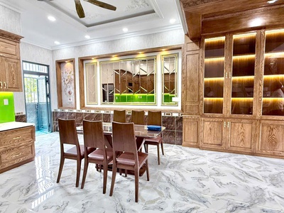 Nhà mặt tiền QL1K TP Dĩ An 1 trệt 3 lầu sổ hoàn công 4