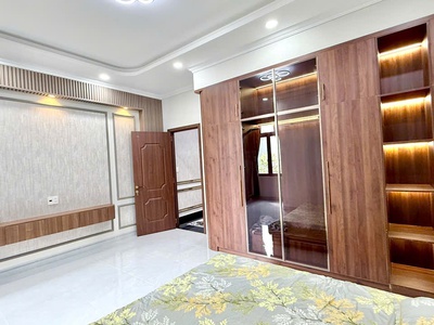 Nhà mặt tiền QL1K TP Dĩ An 1 trệt 3 lầu sổ hoàn công 7