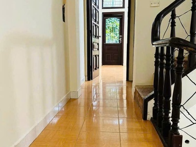 Cho thuê nhà phân lô, ô tô tránh Đặng Thùy Trâm, Hoàng Quốc Việt 50m x 4T giá 18 triệu 2