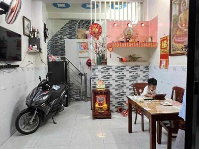 Q8 mể cốc hẻm rộng an ni dt 3,5 x 7 gần chợ 0