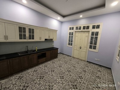 Bán mặt phố đường bưởi   kinh doanh đỉnh   vỉa hè   8.2m mt   5t   72m2   23.4 tỷ 3