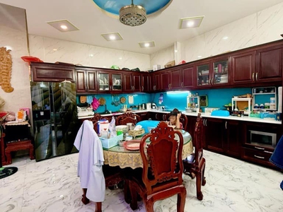 Siêu phẩm ngang lớn 8m siêu hiếm - mặt tiền đường 9a bhha - xe hơi ngủ trong nhà - 3 tầng 160m2 chỉ 2