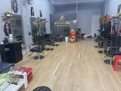 Sang nhượng toàn bộ mặt bằng hoặc full đồ làm salon tóc  tại cần thơ 3