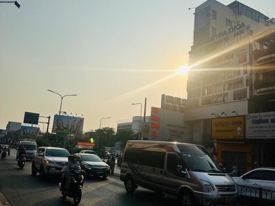 Mặt tiền kinh doanh 2 chiều hoàng văn thụ tân bình, 2 tầng 100m2 chỉ 20 tỷ 2