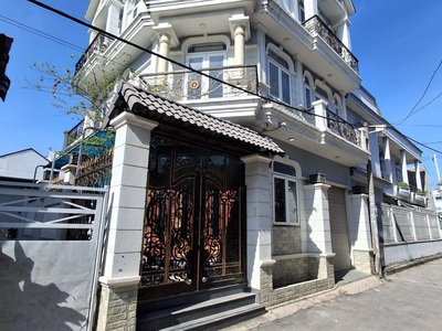 Biệt thự 3 tầng tô ngọc vân q12, 84m2, 10x9m chỉ 7.x tỷ 0