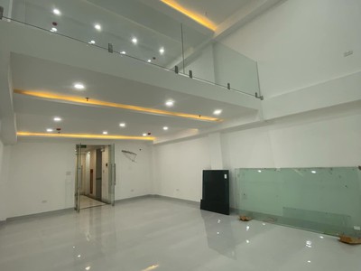 Toà nhà văn phòng mỹ đình 80m   9 tầng thang máy   mặt phố siêu đẹp   vỉa hè rộng   kinh doanh tấp 1
